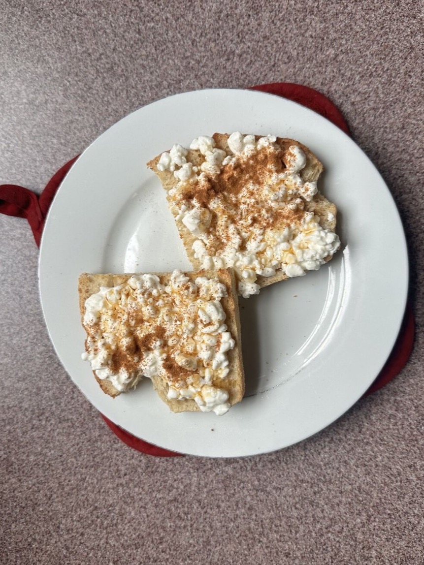 EASY! High-Protein Filling Breakfast Toast