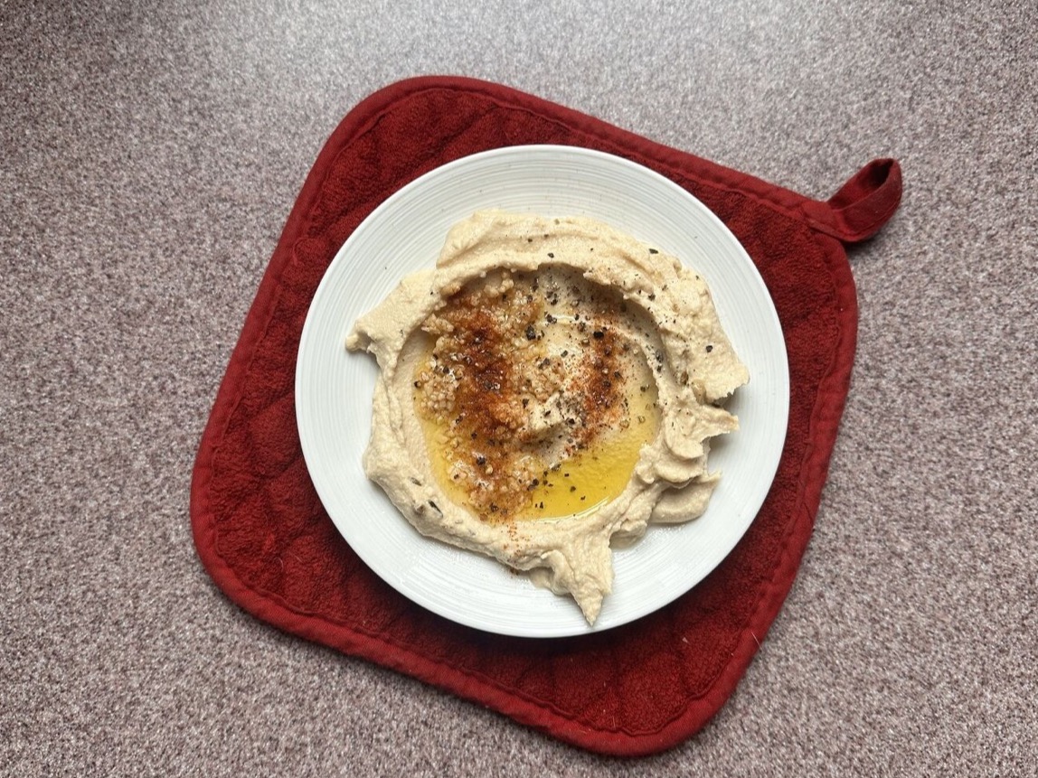 Garlic Pepper Hummus