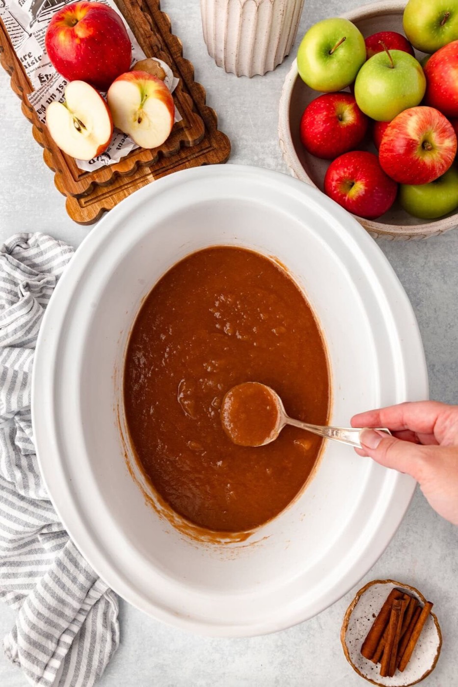 Slow Cooker Applesauce